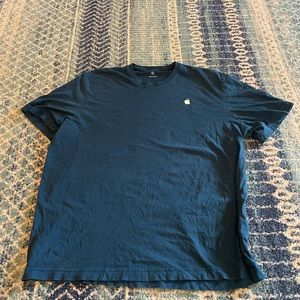 Apple T-shirt XL